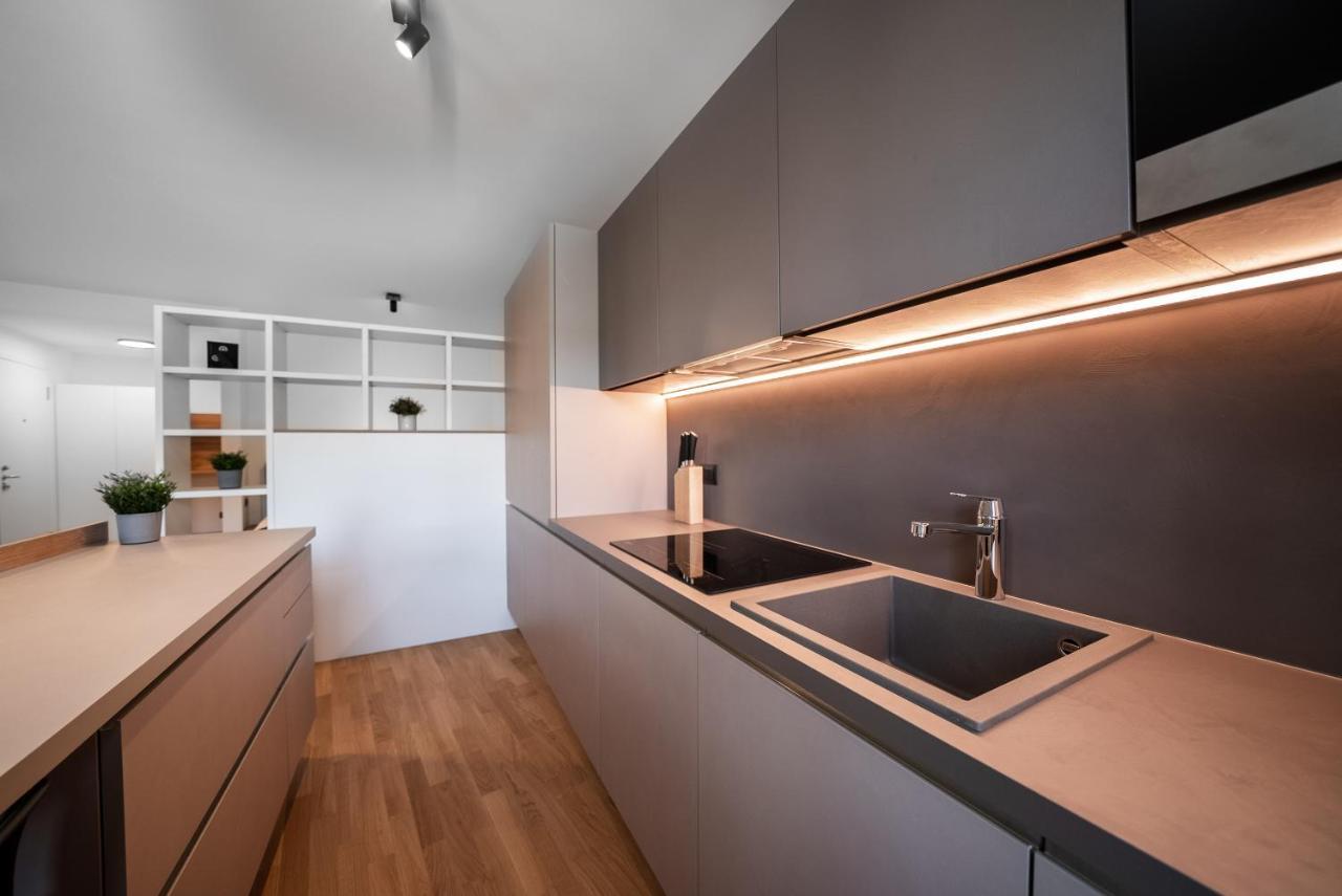 App Central Living 2 Apartment Caldaro Bagian luar foto